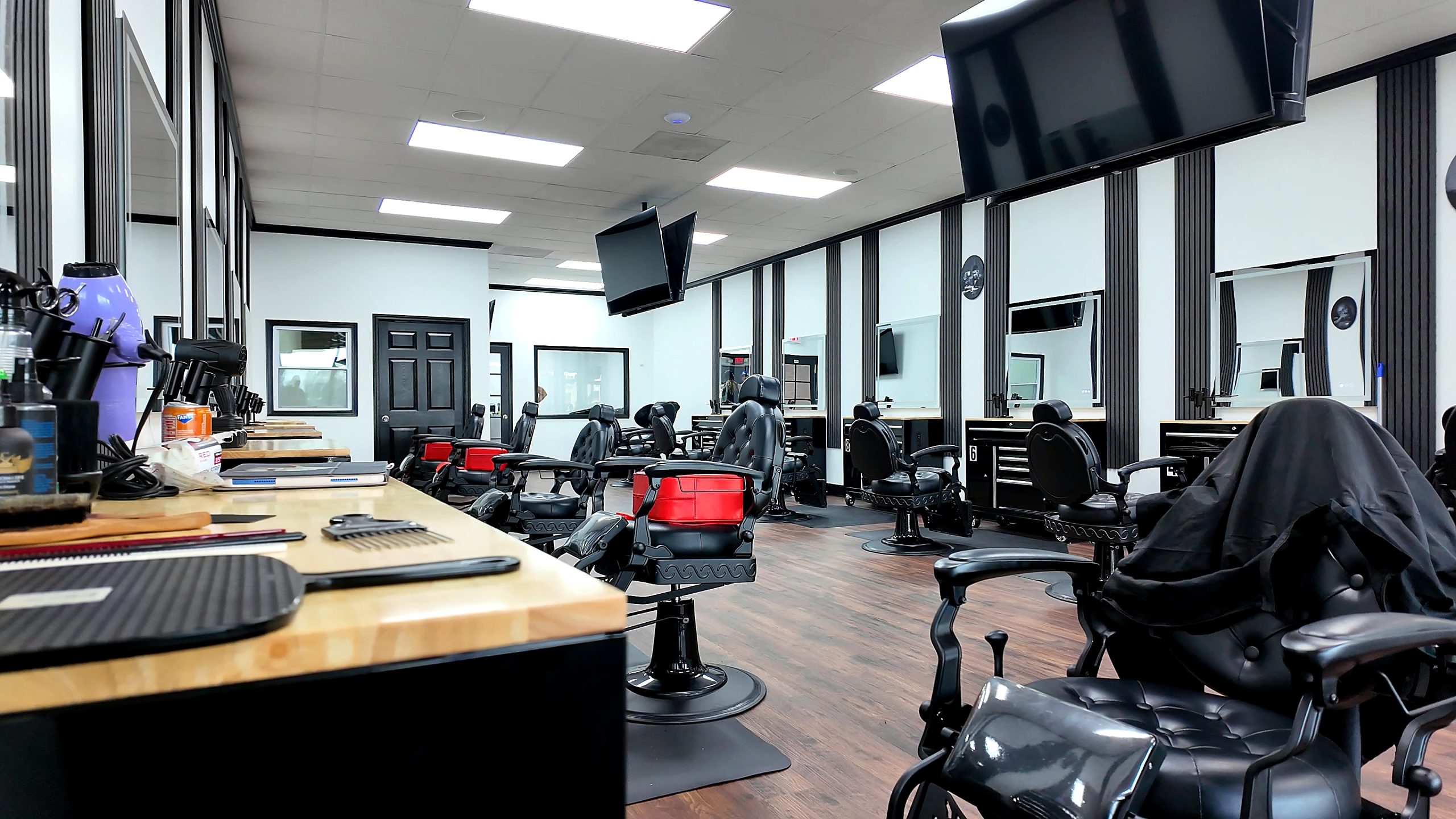 Cute Fellows salon